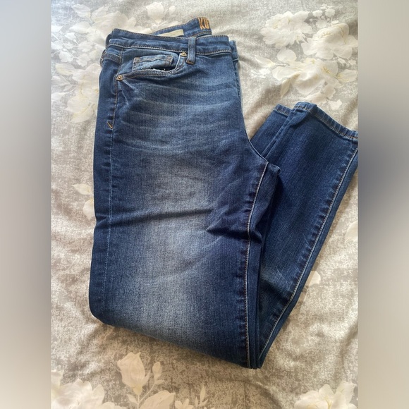 KUT Dakota Ankle Skinny Jeans - Picture 2 of 10